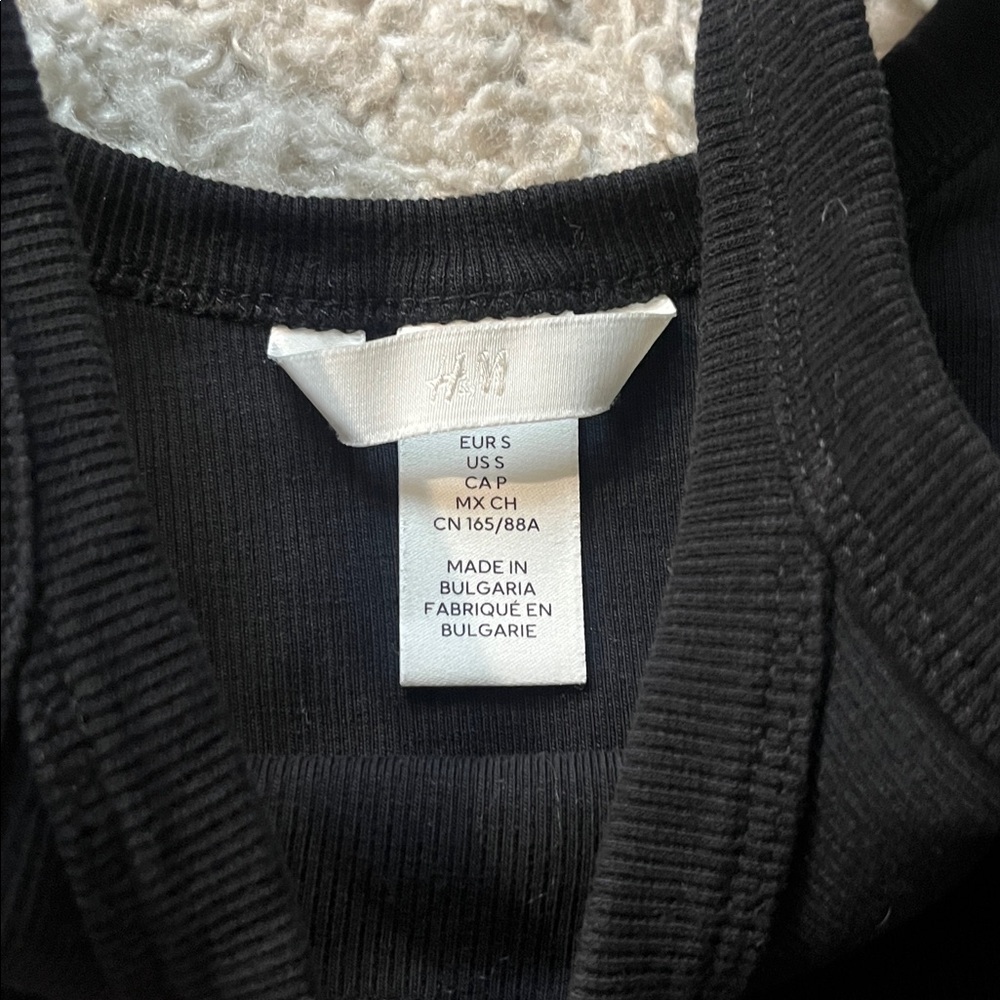 H&M Basic Ribbed Tank - Size S - Picture 2 of 7